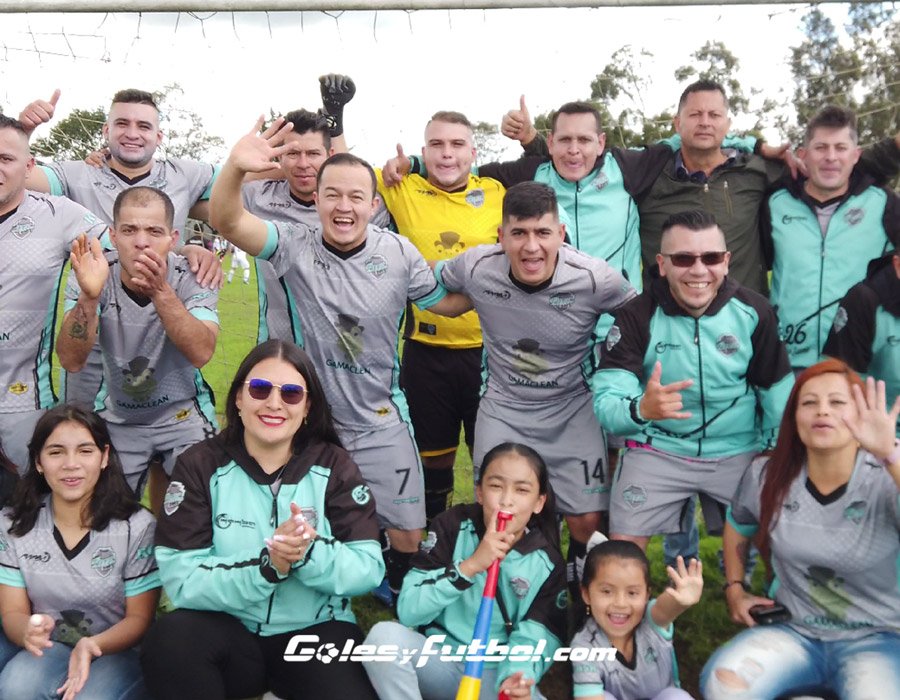 Familia fútbol 8 en Bogotá